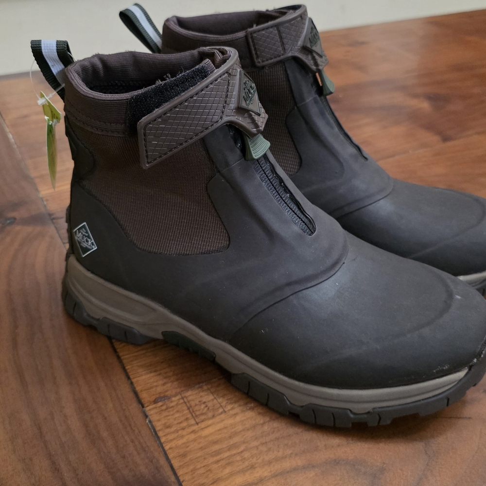 Men's Brown Waterproof Boots Size 8